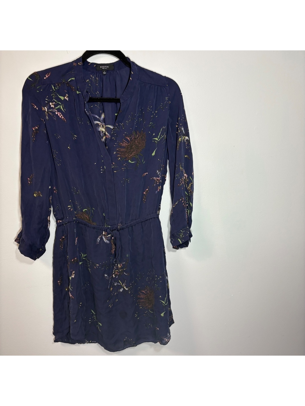Aritzia Babaton Bennett 100% Silk Navy Blue Floral Mini Dress Long Sleeve Small